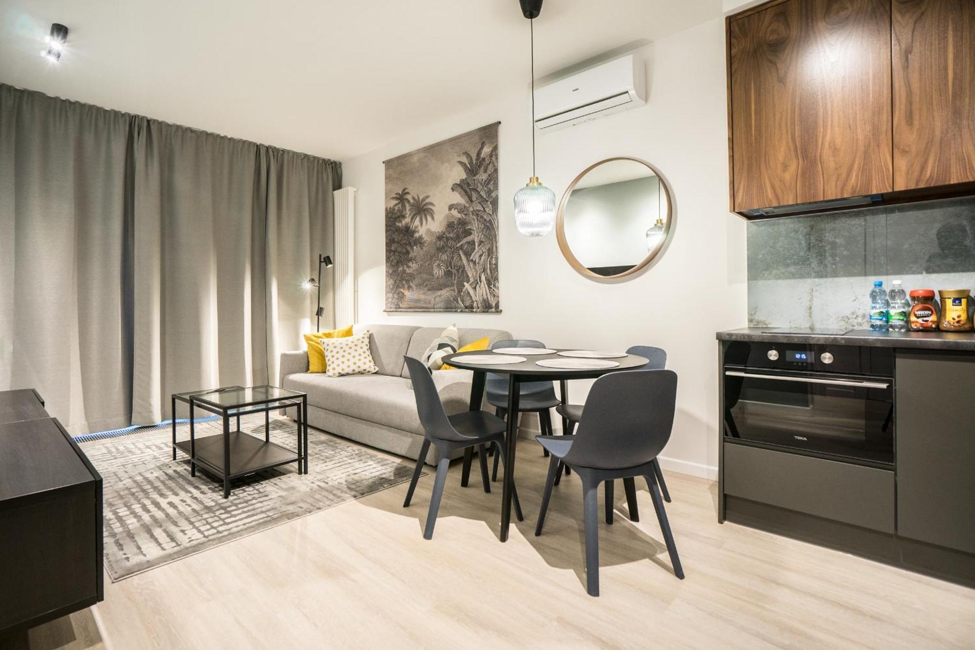 Vipwarsawapartments Onyx Mennica Residence Kültér fotó