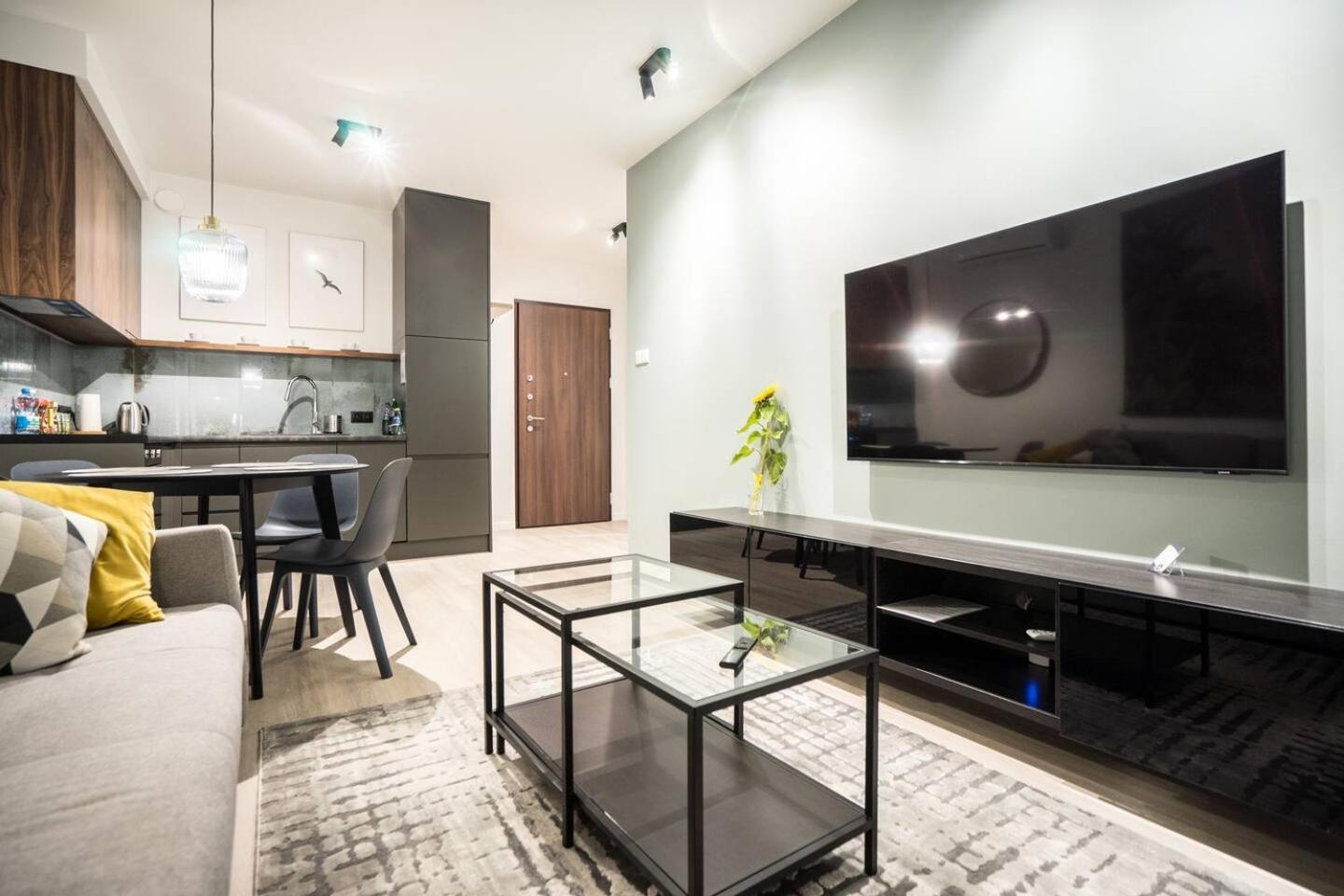 Vipwarsawapartments Onyx Mennica Residence Kültér fotó