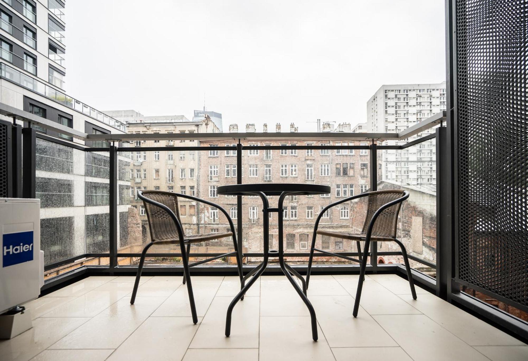 Vipwarsawapartments Onyx Mennica Residence Kültér fotó