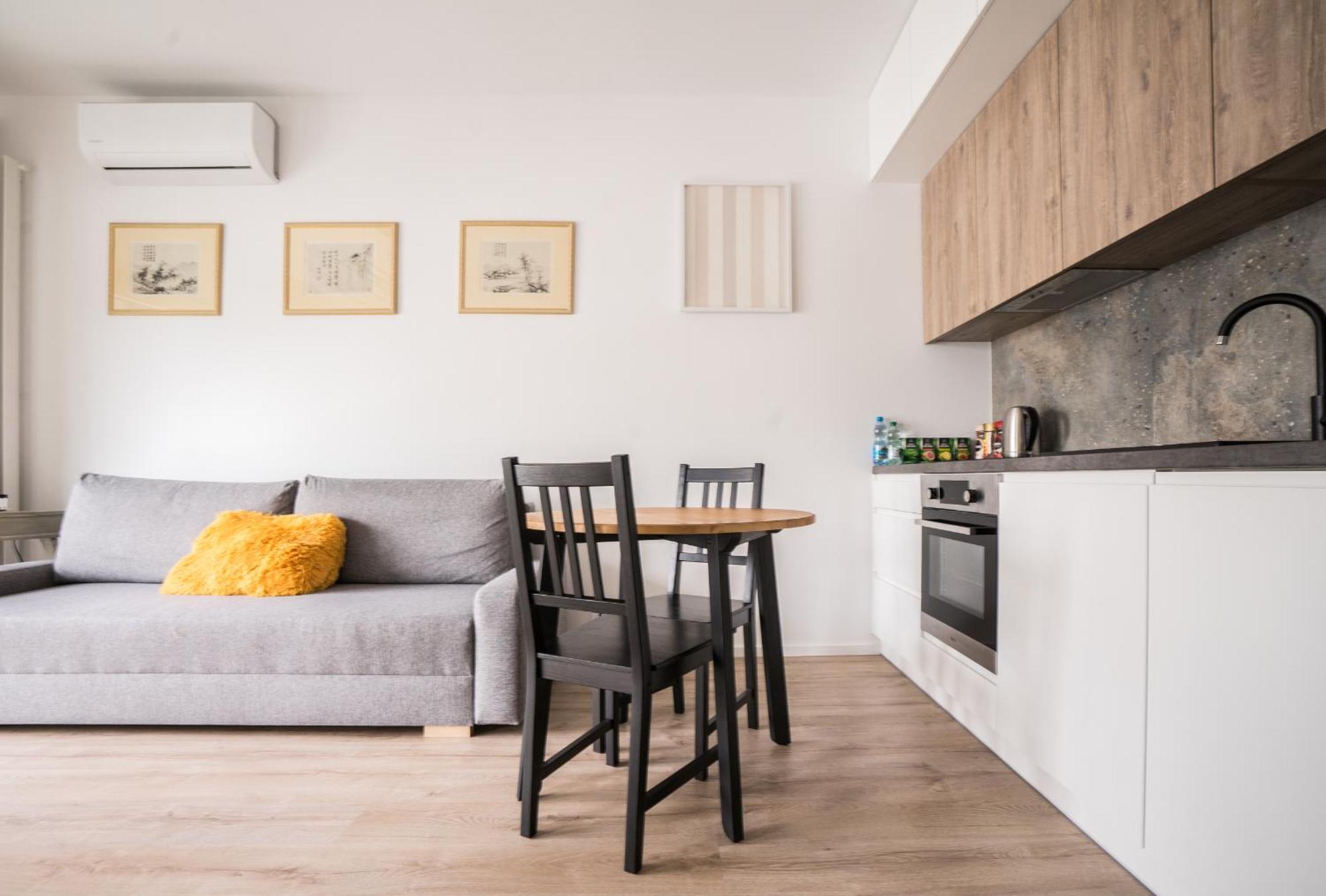 Vipwarsawapartments Onyx Mennica Residence Kültér fotó