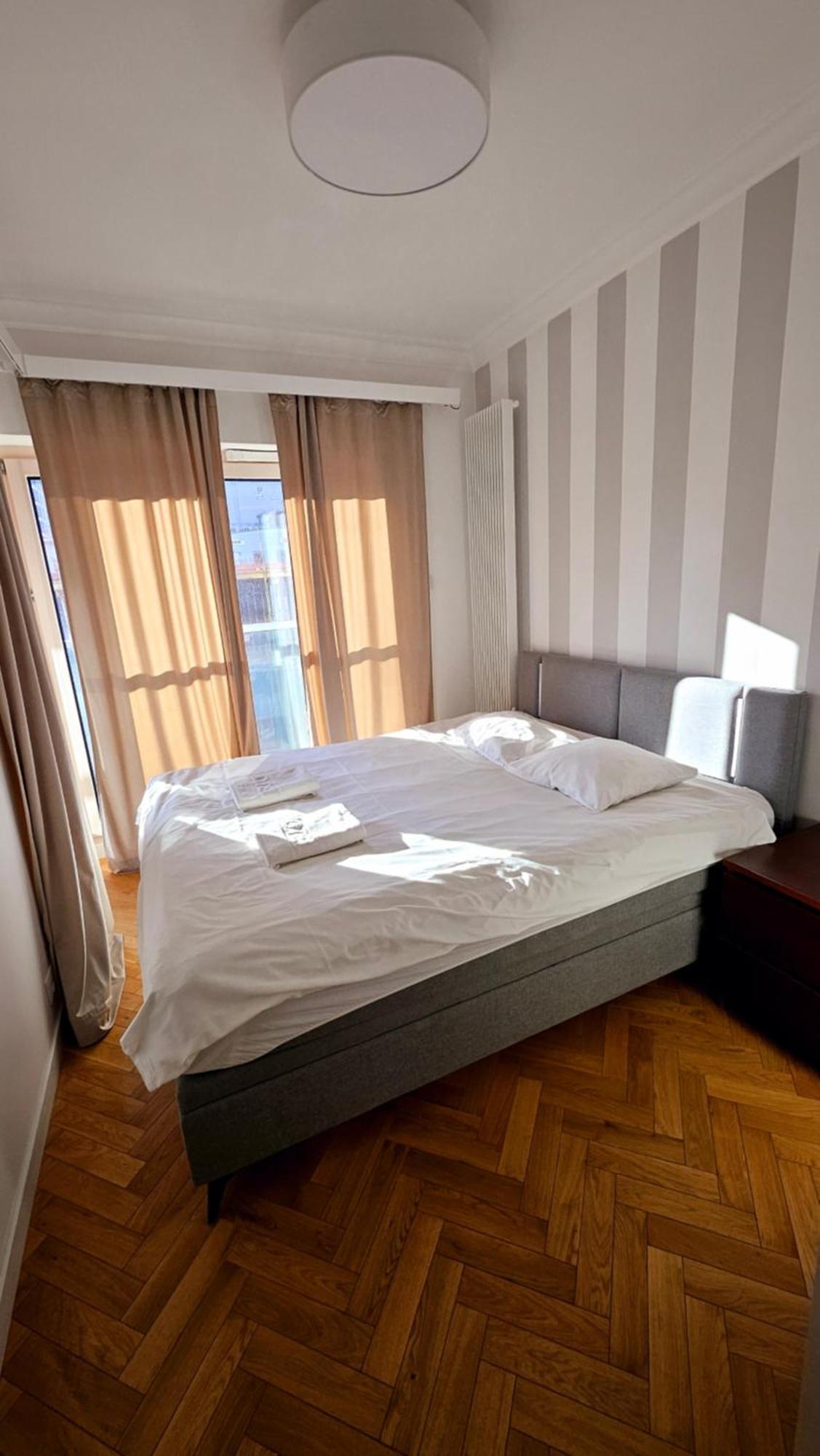 Vipwarsawapartments Onyx Mennica Residence Kültér fotó
